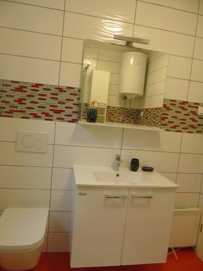 Apartment Ella, Опатия Екстериор снимка
